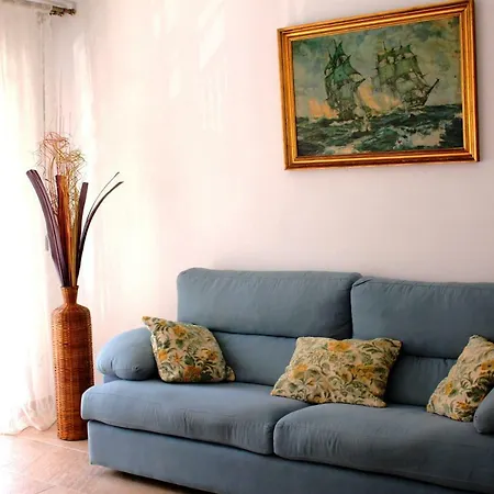 A Stone's Throw From Santa Barbara Alicante